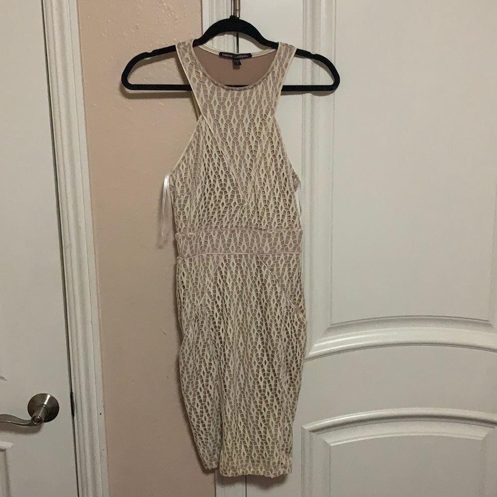 Shoulderless dress